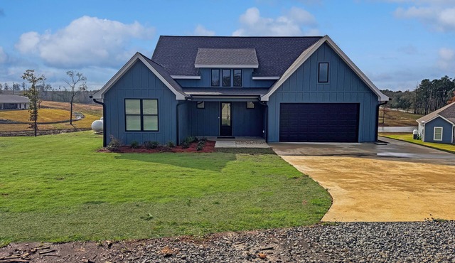 Newly Built- Waterfront Retreat in Toledo Bend, Boat Friendly in Many