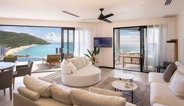 Ocean Azul – Modern Infinity-Pool Villa Overlooking Darkwood Beach, Antigua and Barbuda in Ffryes beach