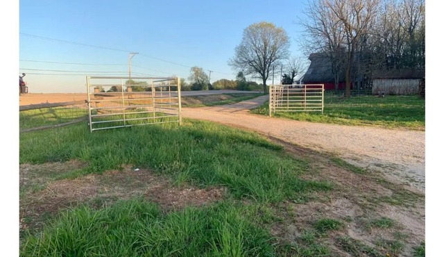 Open space camping with Free Parking and outside s