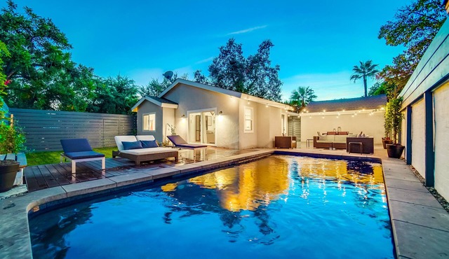 Pasadena Family Getaway - Private Pool, Yard & Near Rose Bowl in Pasadena