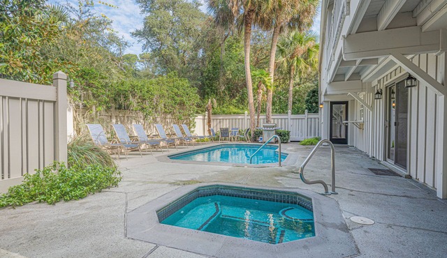 Peek of Blue – 2nd Row Sea Pines Home, Pool & Spa, Sleeps 17, 800 Ft to Beach