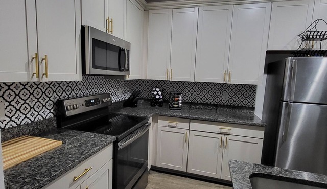 Perfect gem for corporate or family rentals 10 minutes from Charleston