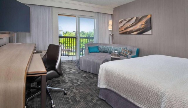 Pets are Allowed HERE! Relaxing Unit w/Private Balcony! in Bethlehem