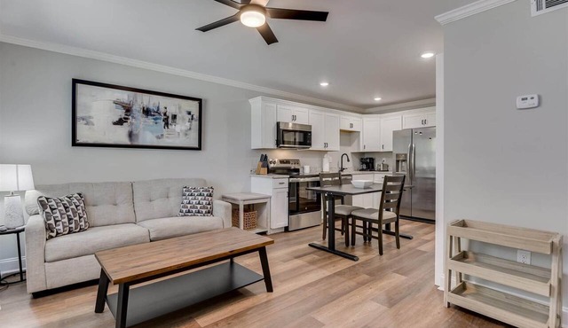 Pines at 5 Corporate Furnished Rentals Suite 224
