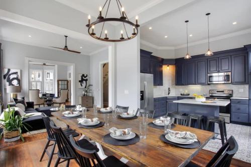 Premium Home Victorian District
