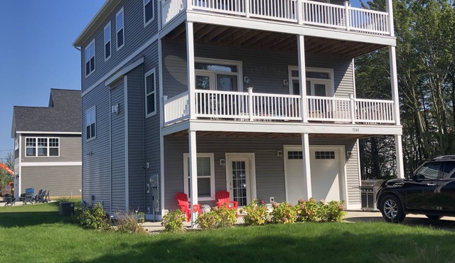 Private association beach. Home built in 2016. 4 BR/3 FB, 2HB in South Haven