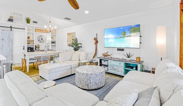 Private POOL/SPA-Almost beachfront, Amazing Gulf Views, walk to Bridge St.