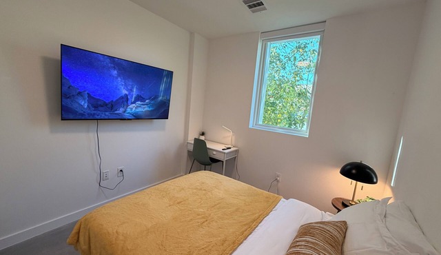 Private Room in Shared Home – Downtown Austin Nueces St in Austin