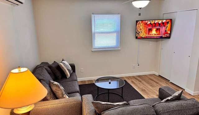 Quiet Beaufort Escape | Renovated & Pet Friendly