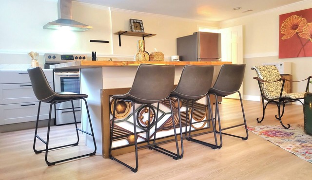 Relax in modern comfort and style, located in North Charleston.