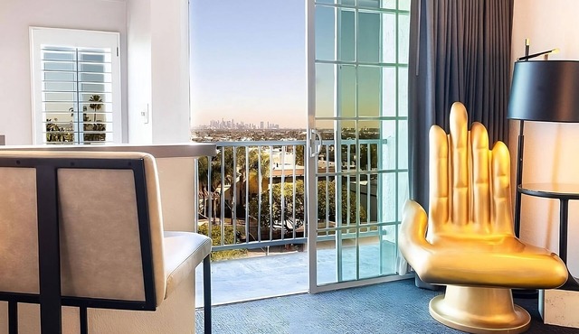 Rooftop Pool Gathering for Families & Friends, 2 Pet-Friendly Units in West Hollywood