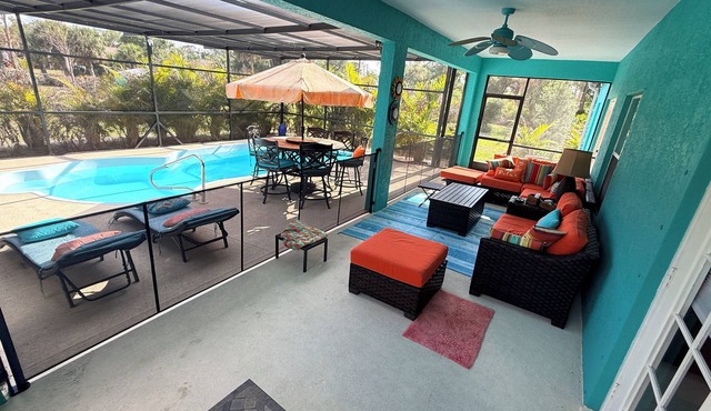 Roxy's Dream Pool House. in Port Charlotte