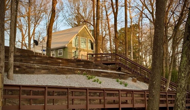 Rustic River Cabin: Your Slice of Heaven: ALL REASONABLE OFFERS CONSIDERED