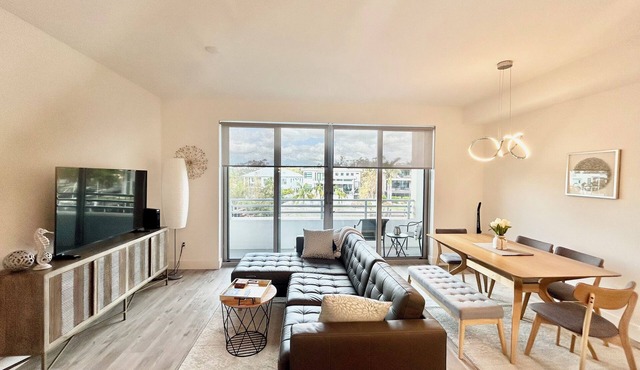 Sarasota Waterfront Condo one mile to downtown with EVERYTHING plus more !