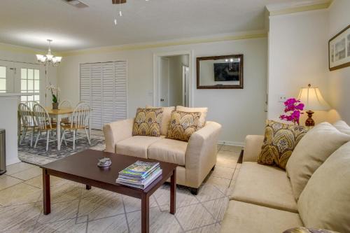 Savannah Vacation Rental ~ 8 Mi to River Street!