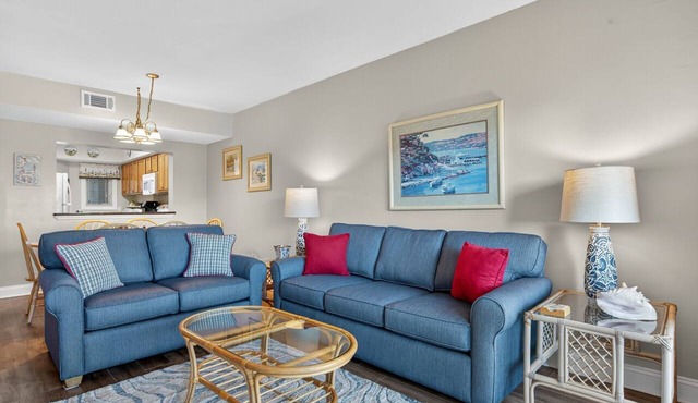 Shorewood 338 - Ocean View - 2 bedroom 3rd Floor Spacious Condo