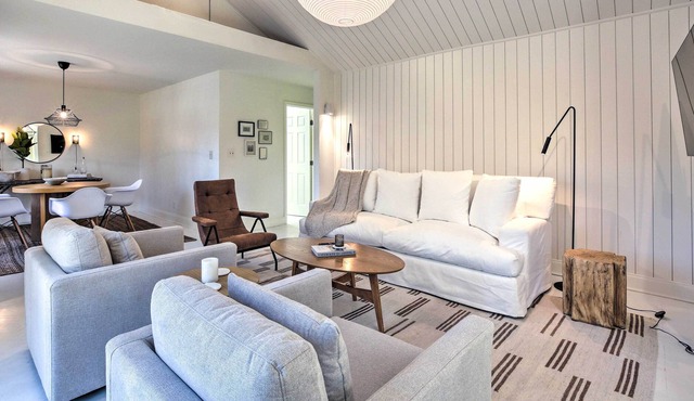 Sleek & Chic Alpharetta Escape, 2 Mi to Dtwn! in Alpharetta