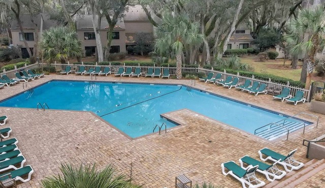 SNOWBIRDS-#1 HARBOUR TOWN GOLF-NO STAIRS TO ENTER-BEACH GEAR-GASGRILL-2K-1Q-1XLT