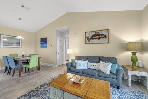 Spacious Condo minutes from the Beach and Foley Outlets in Foley