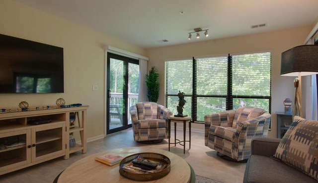 Spacious Condo in the Heart of Hilton Head