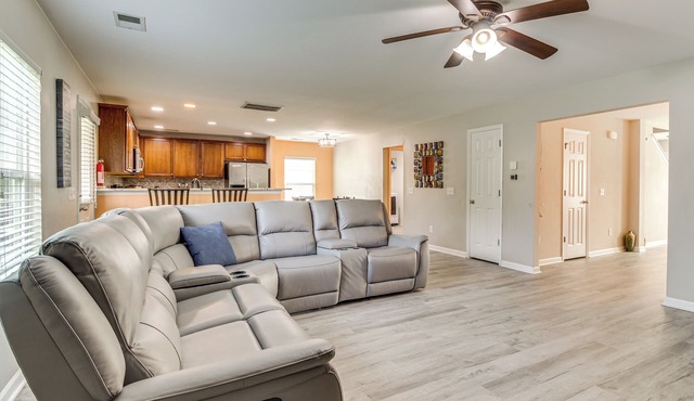 Spacious Home w/Screened Patio in Pooler! in Pooler