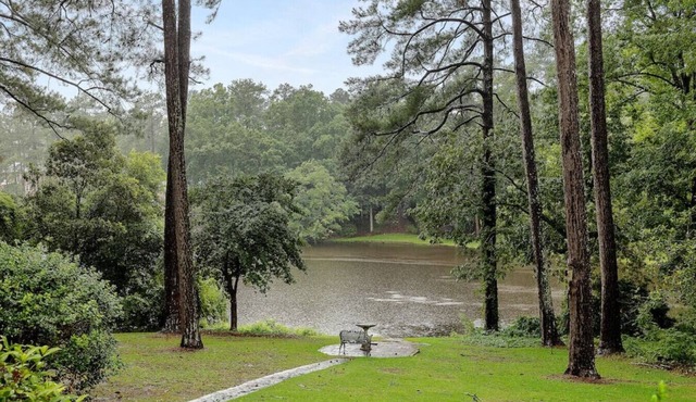 Spring Lake Overlook | Mins to Fort Jackson