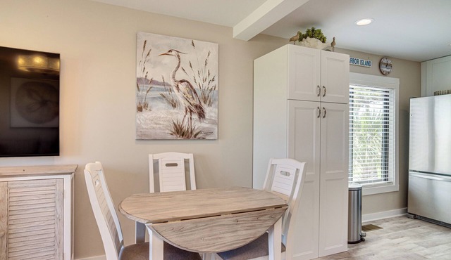 St Helena Island Condo w/Beach Views & Porch!