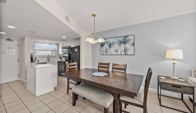 St Pete Beach 2BR | Beachfront Pool + Jacuzzi in St. Pete Beach