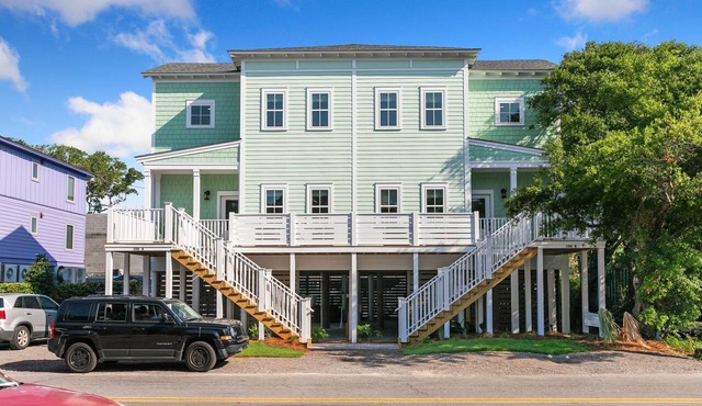 Stay @ Marie Marsh * Private Pool * Short Walk to Beach