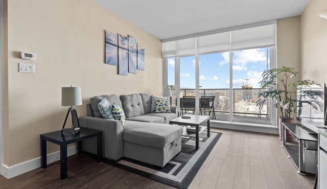 Stunning 1BR with Calgary Tower views! *Stampede!* in Calgary