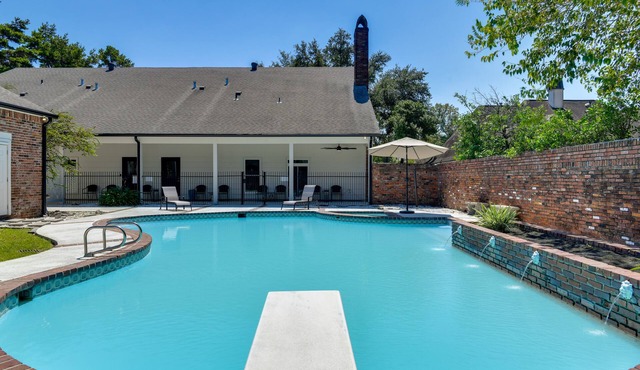 Stunning Baton Rouge Home w/Pool: Near LSU!