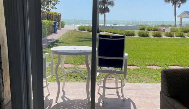 Stunning -late summer sale 50 ft from sand, Private Island 125 +review