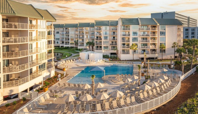Stunning Oceanfront Villamare- You'll Love it Here!