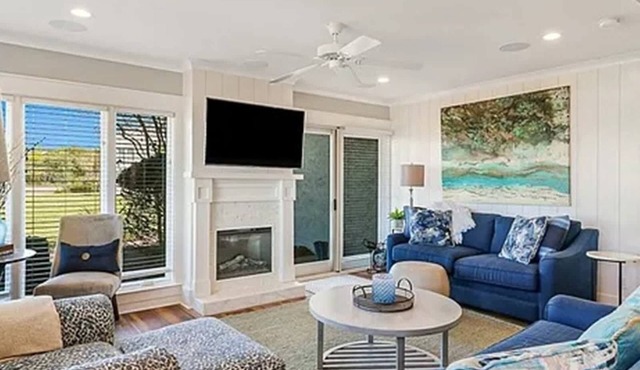 Stylish Condo with Water Views in Sea Pines