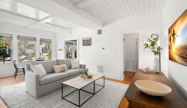The Adaline #1 - Upscale Hyde Park Apt, First Floor in Tampa