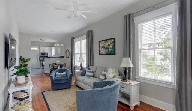 The Broad House, Historic | Renewed | Cozy