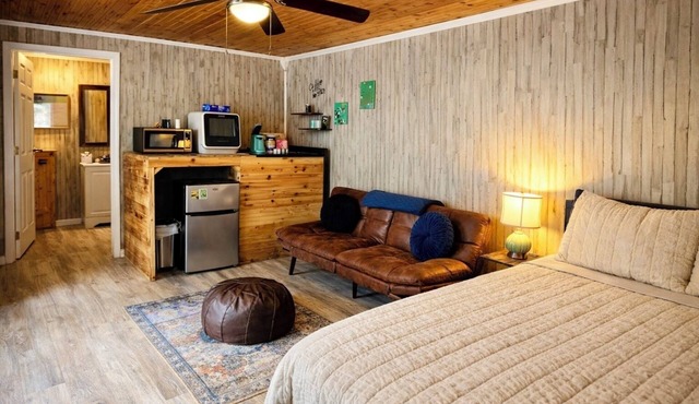 The Cozy King Studio #2 in Benton