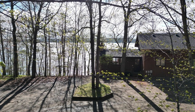 The Cuyuna "Retro Retreat" Family Lake Home in Brainerd