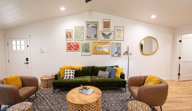 The Midtown Modern Maximalist 4BD 3Bath