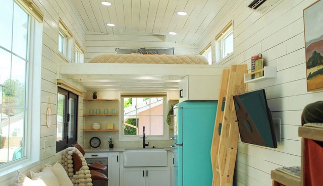 The Starlight Tiny Home Destination Zion in Apple Valley