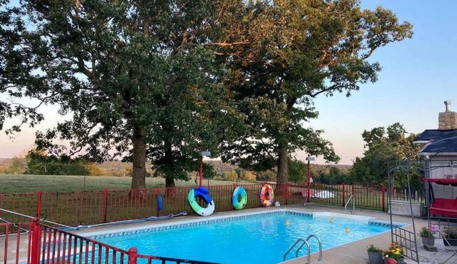 The Varnadoe Villa- Farm Stay