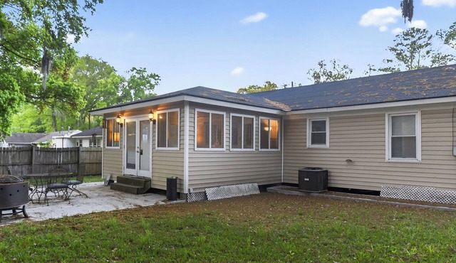 Thunderbolt Coastal Cottage