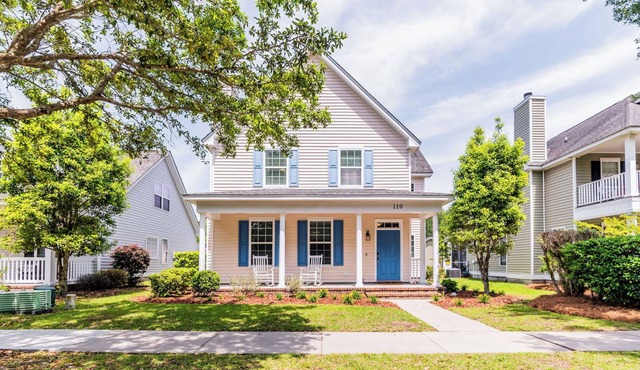 Tide and Time Again charming 3-bedroom coastal home in historic Old Town Bluffton