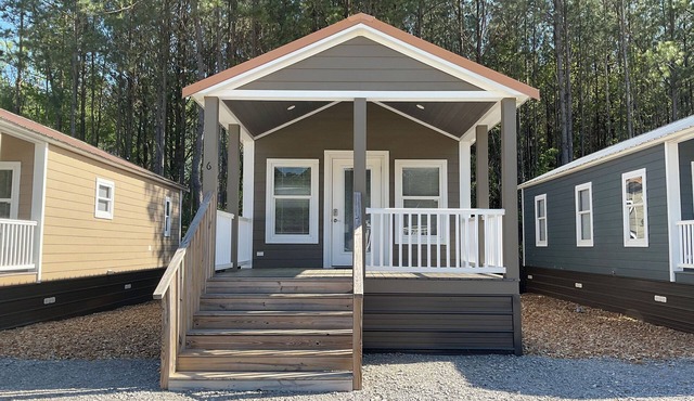 Tiny Homes for Rent, minutes to the Casino, Golf Course & Water Park.