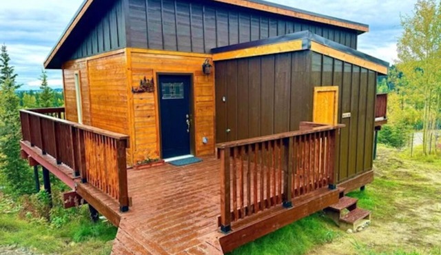 Tranquil Alaskan Cabin with Expansive Views 12 mins from Homer, Alaska in Anchor Point
