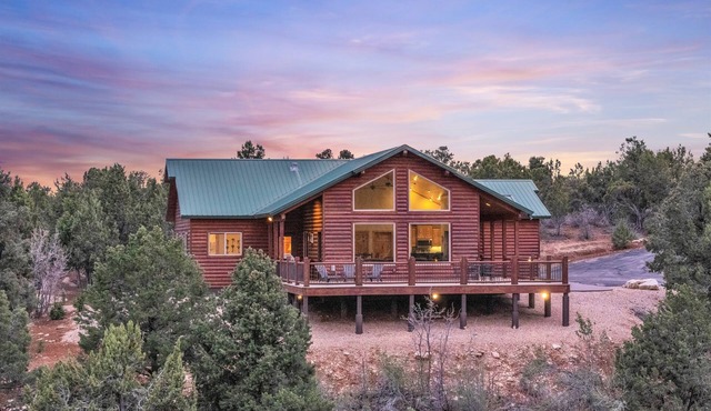 Tranquility Cabin| Family-Friendly Zion Getaway in Orderville