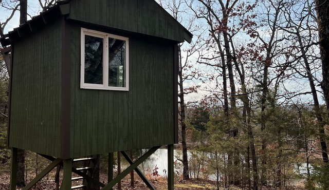 Treehouse - Great Overnight Getaway for Peace & Quiet