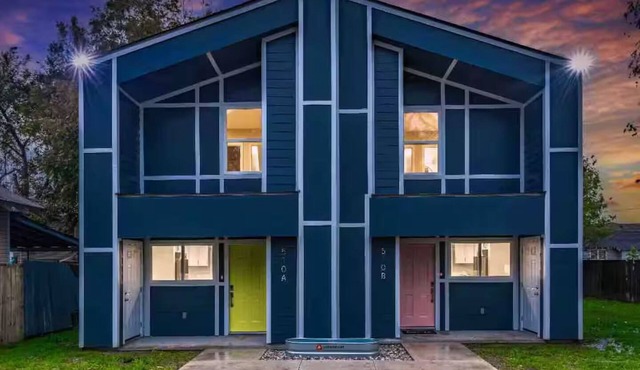 Unit B Freetown Blueplex Downtown Lafayette 2br/2.5ba in Lafayette