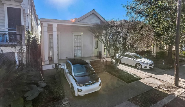 Uptown Gem -Steps to Audubon Park with Pool and Hot Tub in New Orleans