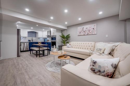 Vacation Suite in Pickering in Pickering